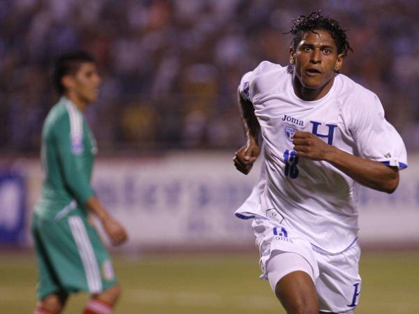 Carlo Costly es uno de los delanteros hondureños que más daño le hizo a México en su periodo como futbolista. Fue uno de los grandes autores del Aztecazo en 2013.