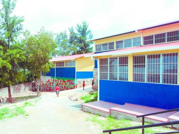 El centro educativo tiene modernas instalaciones. Foto: Alex Pérez / EL HERALDO.