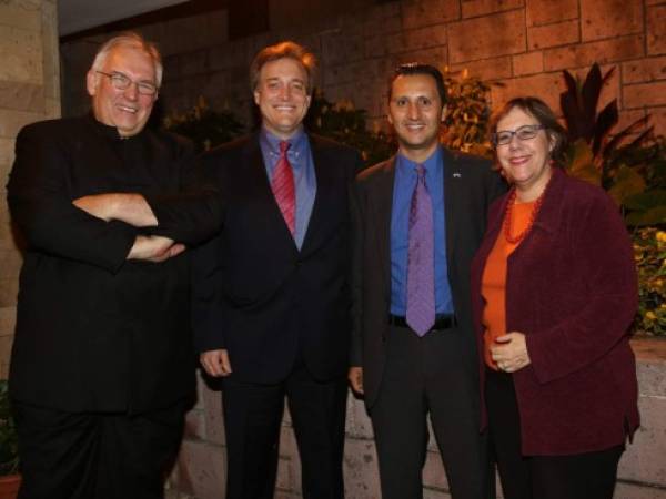 Dan Kubiske, Stewart Tuttle, James Aguirre y Lisa Kubiske. (Fotos: Jimmy Argueta)