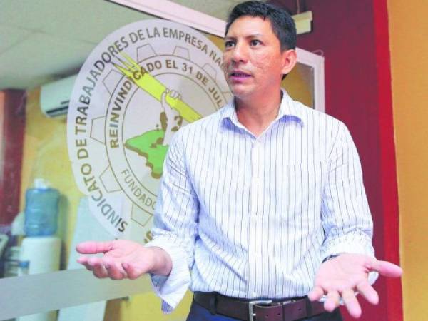 Miguel Aguilar dijo a EL HERALDO que han comenzado a realizar gestiones para demostrar que él continúa siendo el presidente del STENEE.