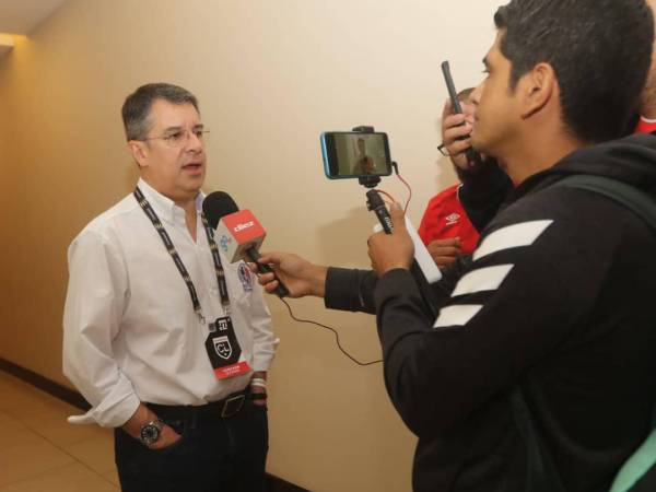 El presidente del Olimpia alcanzó su primer título internacional en su gestión como mandamás del equipo más laureado del país.