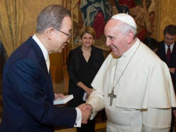 El papa Francisco y el secretario general de la ONU, Ban Ki-moon.