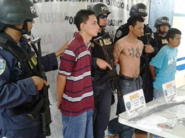 Honduras: Capturan a tres miembros activos de la pandilla 18 en la capital