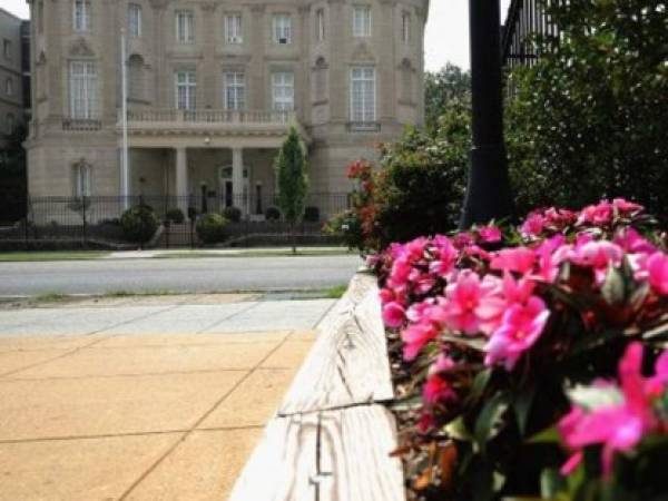 La bandera de Cuba volverá a ondear en su sede diplomática en Washington.