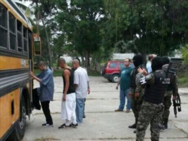 Alrededor de 64 menores recluidos en El Carmen fueron trasladados a Támara.(Foto: Tomada de Twitter)