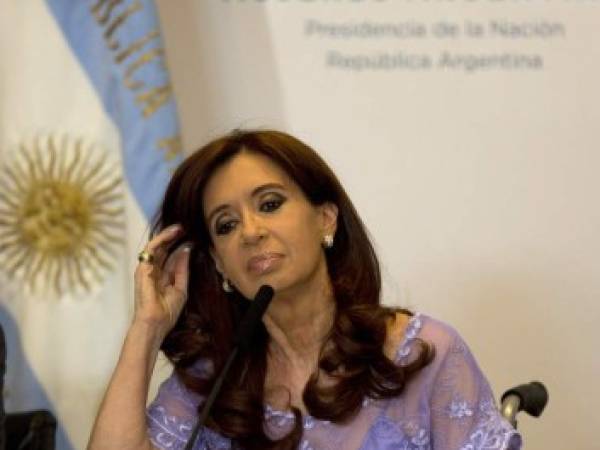 Según la denuncia del fiscal muerto, Kirchner pidió a Interpol que levantara los pedidos internacionales de captura contra los iraníes.