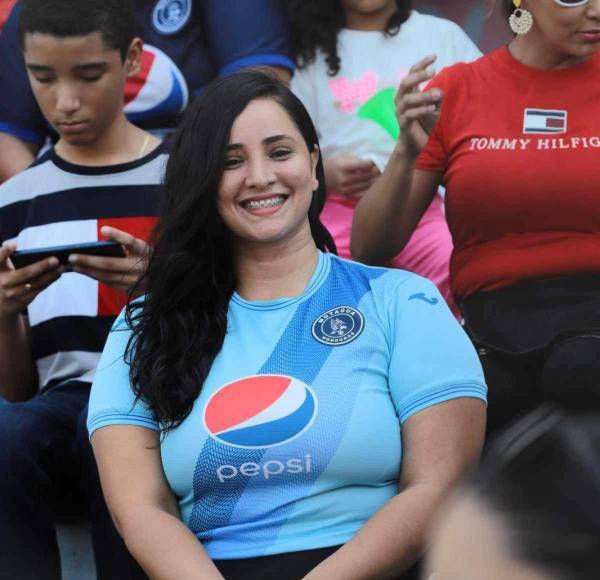 El Yankel estuvo lleno de hermosuras: Las bellas mujeres que visitaron los estadios