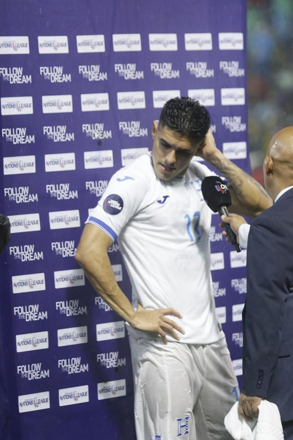 Durante victoria de la H ante México, Luis Palma dedica sus goles a su “mamita”