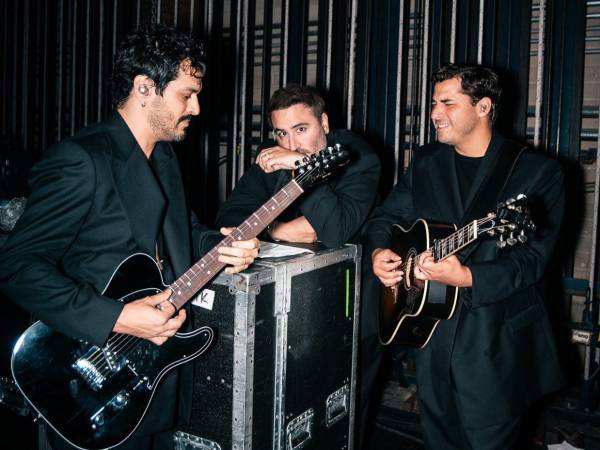 Con dos décadas de historia musical, la banda mexicana Reik ha sabido mantenerse relevante en un panorama musical en constante cambio. Integrada por Jesús Navarro, Gilberto “Bibi” Marín y Julio Ramírez, el grupo celebra 20 años de carrera con el lanzamiento de su nuevo álbum Panorama y una gira mundial que reafirma su compromiso con la innovación y la conexión con su público.