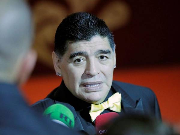 Hasta marzo de 2025 la justicia argentina investigará a ocho implicados en la muerte de Maradona, incluyendo médicos, psiquiatras y cuidadores, por presunta negligencia.