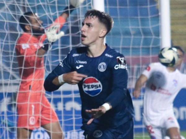 Rodrigo Auzmendi se marcha del Motagua, equipo con el que marcó diez goles.