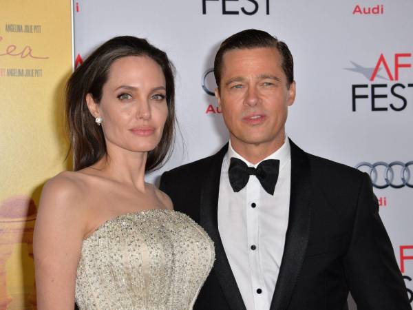 Aunque Brad Pitt y Angelina Jolie no han podido resolver las diferencias que los enfrentan en su tormentoso divorcio, una millonaria oferta podría reunirlos en el set de grabación.