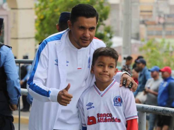 Roger Rojas defendió los colores del Olimpia por muchos años y ahora está desde el banquillo.