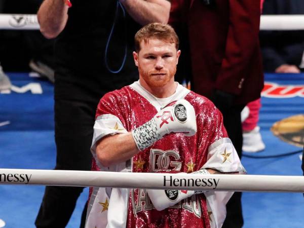 El boxeador mexicano Saúl “Canelo” Álvarez confesó que sintió ganas de vengar al exboxeador Mike Tyson, quien perdió ante el youtuber Jake Paul. Más detalles a continuación.