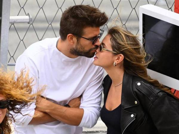 Gerard Piqué y Clara Chía se encuentran en el ojo mediático, tras que se conociera que el jugador tomó la decisión de trasladarse temporalmente a la ciudad de Miami, presuntamente para hacerse cargo de sus hijos Milan y Sasha, desatando una ola de especulaciones sobre su relación con Clara.