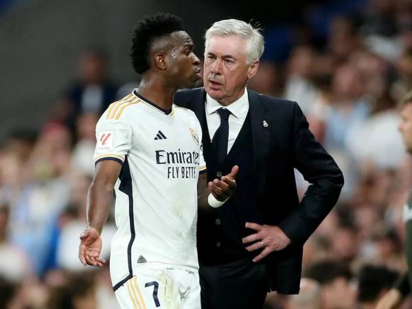 Carlo Ancelotti podría ser cesado como DT del Real Madrid ya que se le ha señalado duramente luego de la caída en la Champions League ante Liverpool.