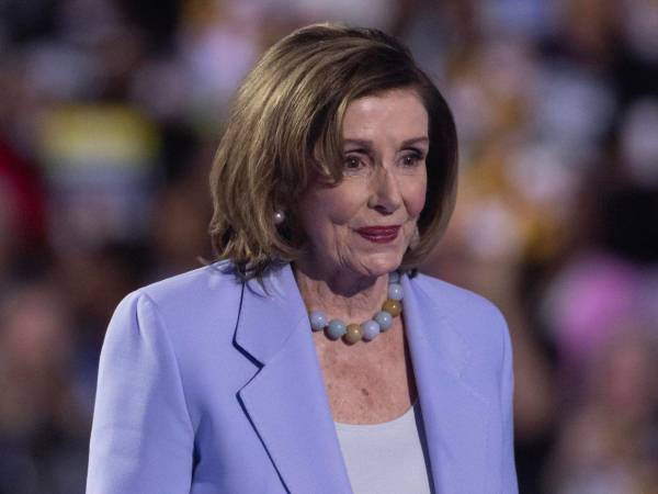 La congresista demócrata de los Estados Unidos, Nancy Pelosi, fue hospitalizada este día en Luxemburgo.