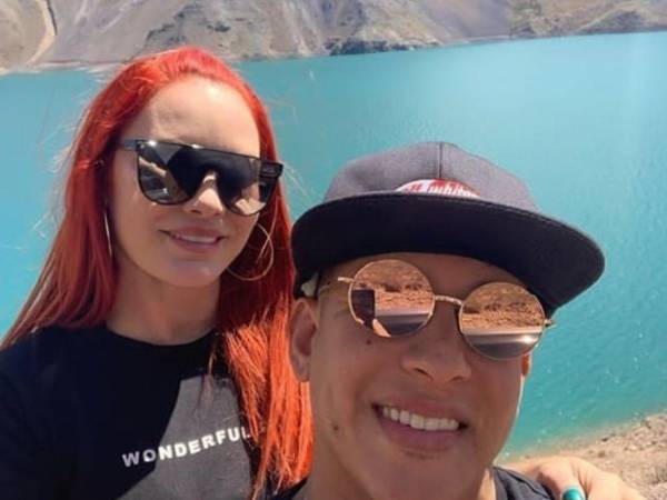 Daddy Yankee atraviesa una disputa legal con su aún esposa, Mireddys González, tras más de tres décadas de matrimonio.