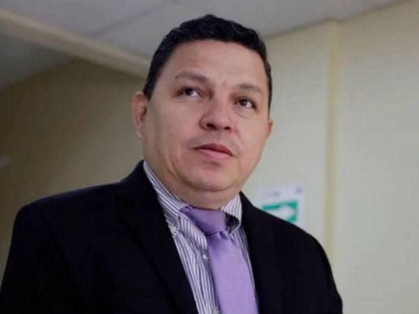 Luis Javier Santos luego de realizar las diligencias previas dijo que el proceso legal contra varios diputados continuará.