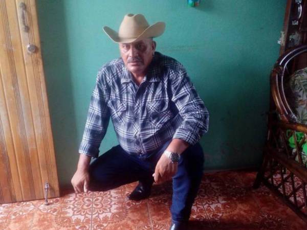 El gremio de transporte pesado está de luto tras la trágica muerte de Julio Salinas, un experimentado conductor originario de Jinotega, Nicaragua, conocido cariñosamente como “don Julio Sombrero”.