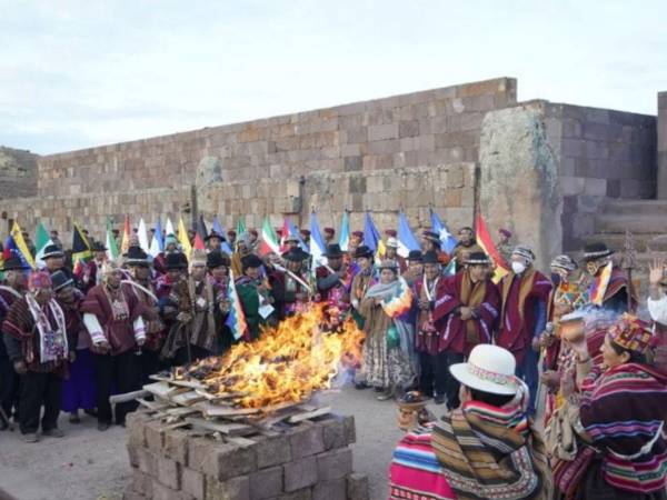 Bolivia recibe el solsticio austral con música autóctona y rituales ancestrales