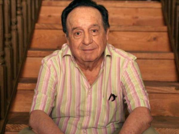 Roberto Gómez Bolaños “Chespirito”, falleció el 28 de noviembre de 2014 a los 85 años de edad, en Cancún, México. Fue un actor, comediante, dramaturgo y director de la televisión mexicana.