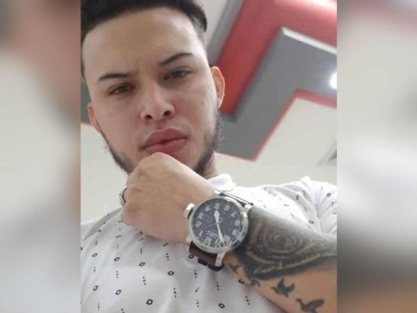 Así era Juan Felipe Cruz, joven que murió tras intentar entrar a su casa saltándose el portón principal y quedar atrapado.