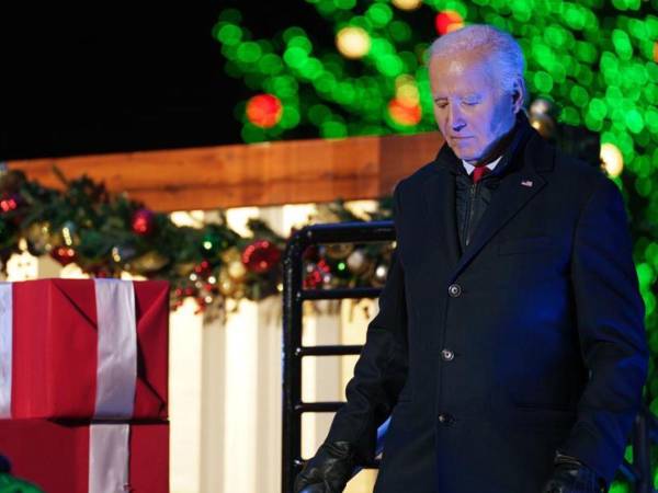 El presidente de Estados Unidos, Joe Biden en el encendido del árbol de Navidad de la Casa Blanca.