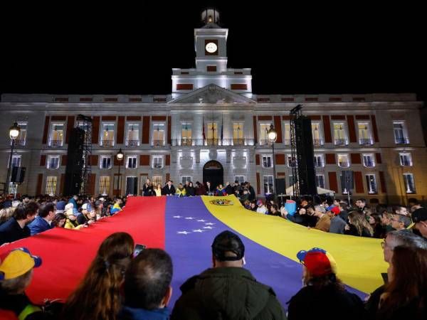 Apoyo masivo a Edmundo González Urrutia y rechazo a Maduro en España