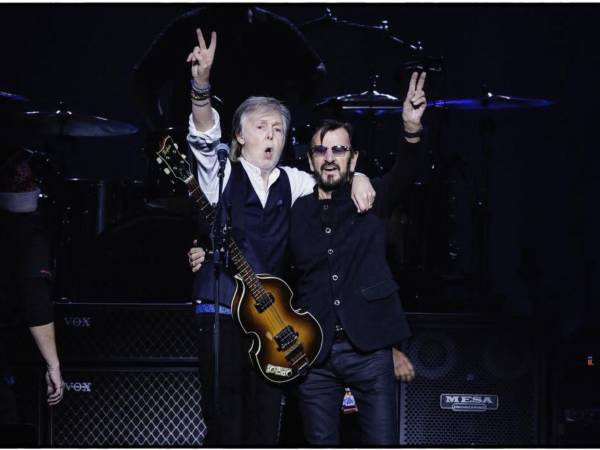 Fans en éxtasis: McCartney y Starr reúnen a generaciones en un mismo concierto.