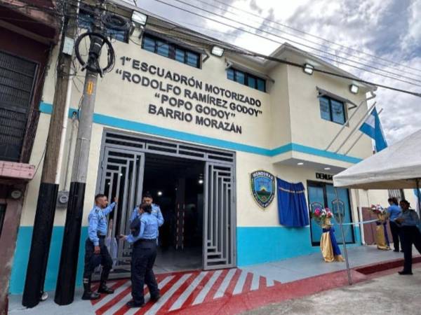 La inauguración fue por autoridades de la Policía Nacional.