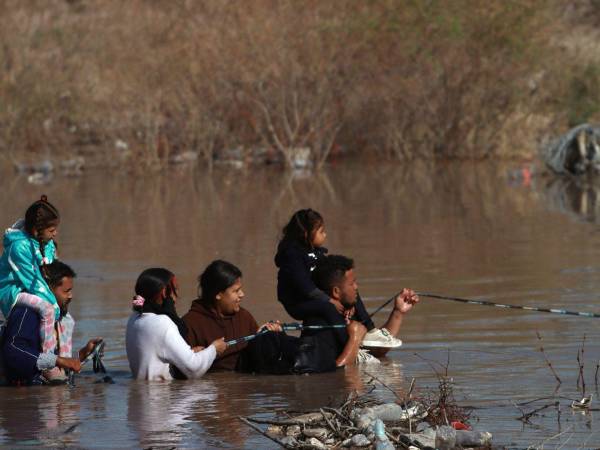 Este término hace referencia -de manera despectiva- a los migrantes que cruzan el Río Grande sin documentos.