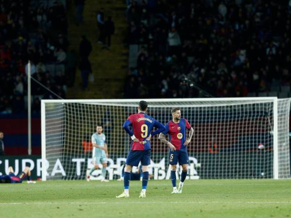 Pese a completar la mejor actuación en las últimas semanas, el Barcelona perdió en la última jornada de la primera vuelta de LaLiga EA Sports ante el Atlético de Madrid (1-2) y cedió el liderato de la competición a los rojiblancos. Estas son las claves de la derrota del conjunto azulgrana, explica la agencia EFE.