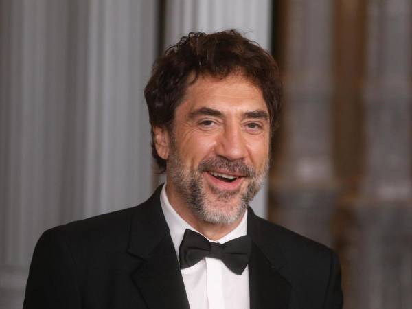 Tanto Martin Scorsese como Steven Spielberg hicieron la adaptación para cine de la historia en 1991, ahora Bardem se suma a este remake en formato serie, como protagonista y productor.