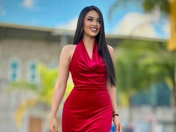 La reconocida presentadora hondureña Kennia Mondragón, conocida como “La Dragona”, ha confirmado que ha sido contactada por los directores del certamen Miss Honduras Universo 2025 para formar parte de la competencia.