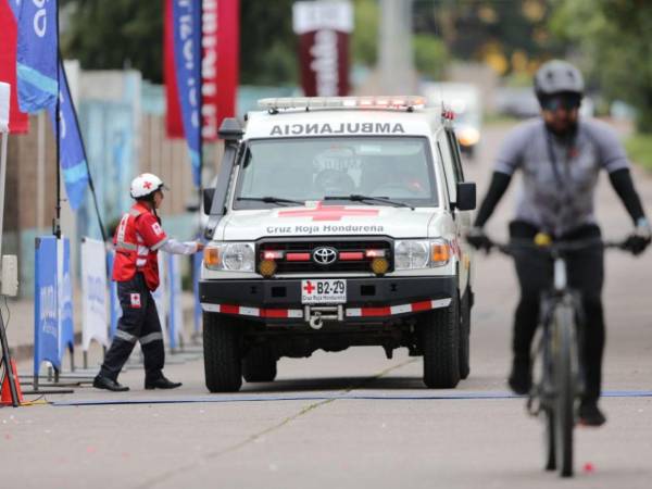 La Vuelta Ciclística EL HERALDO 2024 fue un éxito gracias a la labor de las fuerzas vivas, como la Cruz Roja, que dieron asistencia.