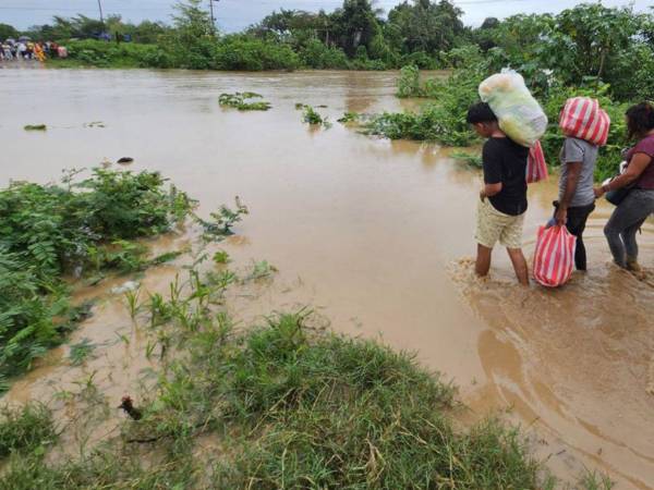 Las autoridades hondureñas han calculado en más de 2,500 millones de lempiras las pérdidas en Honduras solo por las tormenta Sara.