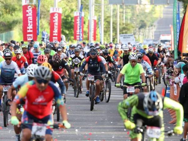 Competidores nacionales y extranjeros llegan a la capital a participar en este importante evento de ciclismo del país.