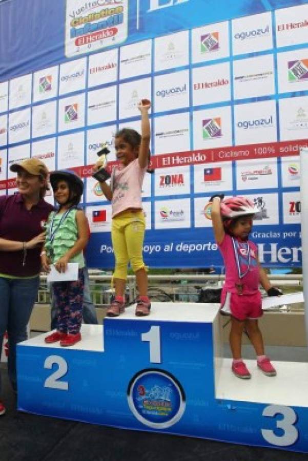 ¡Vivan los ganadores¡ de la Vuelta Ciclística Infantil