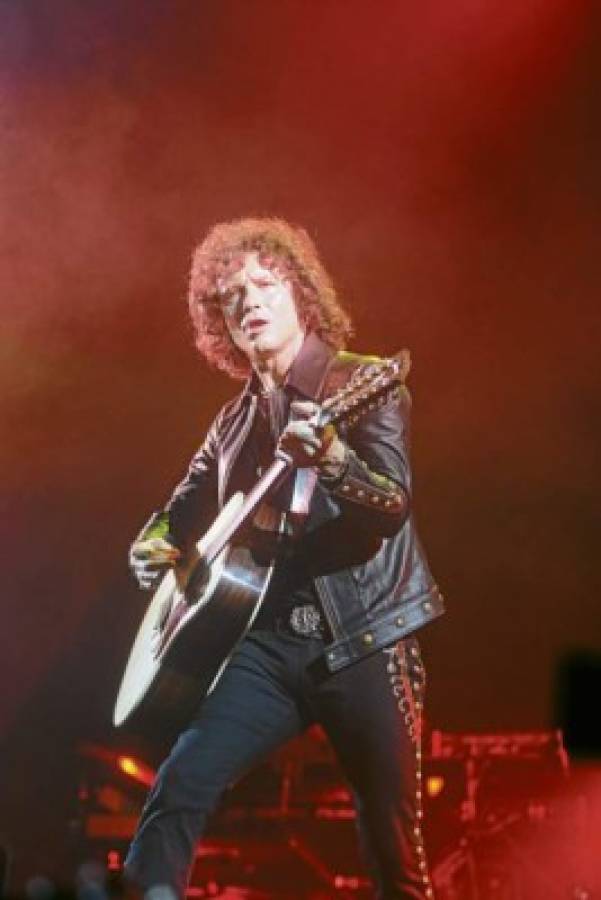 VIDEO: Un viaje musical inolvidable en concierto de Bunbury