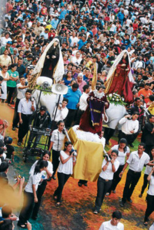 Unidos por la fe en el Santo Entierro