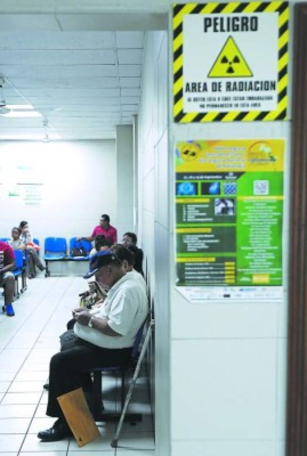 Honduras: Falta material para radiografías en el IHSS