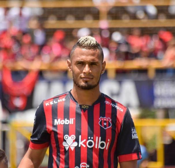 Motagua ficha dos más y cerca de legionario y este sería el futuro de Edwin Rodríguez