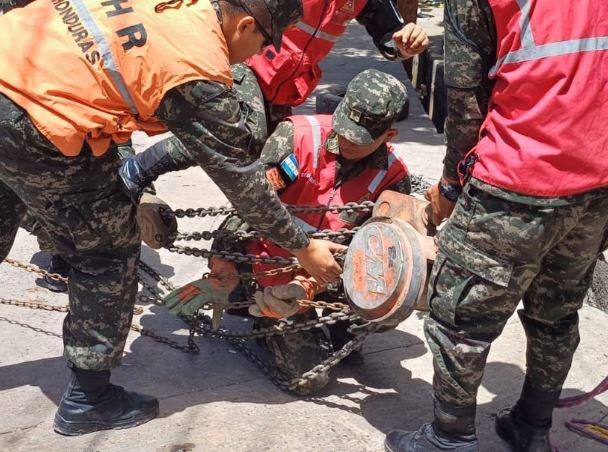 “¡Y se marchó!”: Así fue la odisea para mover a Rosalinda, el velero de El Reparto