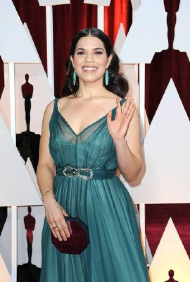 Así lució la hondureña América Ferrera en los Oscar