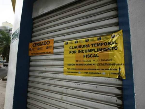 El gobierno, a través de la DEI o el nuevo sistema administrador de rentas, ha emprendido una campaña de cierre de negocios que no tributan, foto: EL HERALDO.