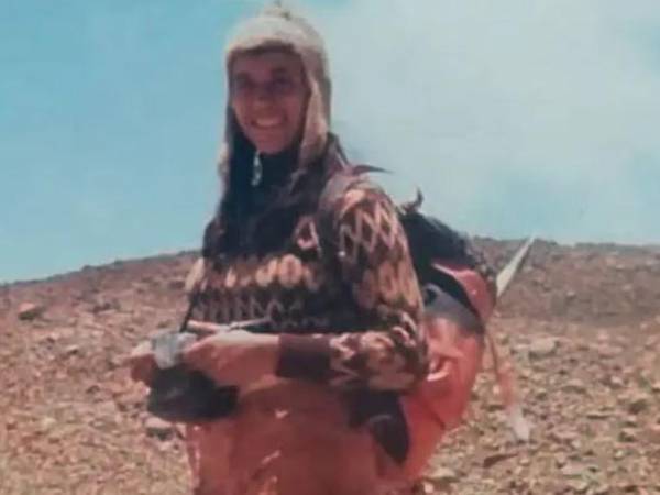 Martha “Patty” Altamirano tenía solo 20 años cuando desapareció al sufrir un accidente mientras escalaba con sus amigos el monte Mercedario, aunque la buscaron no lograron dar con su cadáver. Fue hasta esta semana que fue hallado por un grupo de andinistas argentinos y norteamericanos.