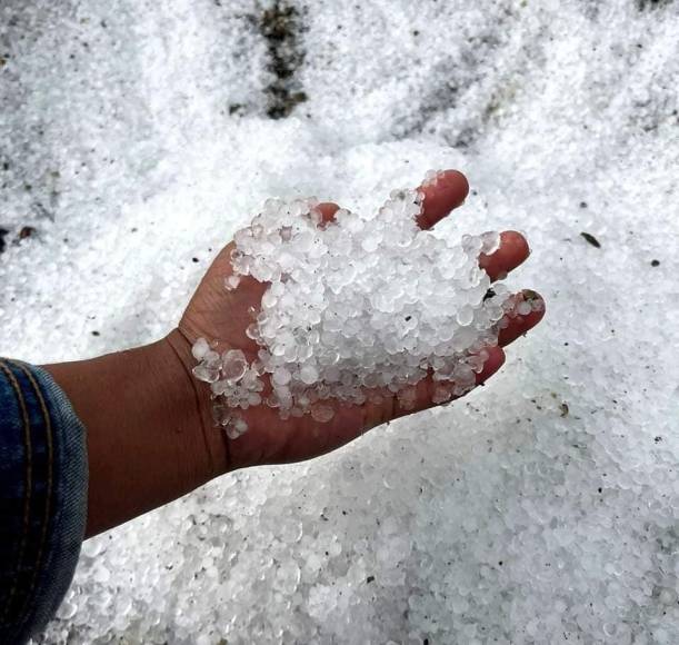 Hasta sin electricidad quedaron: así fue la potente lluvia de granizo que sorprendió a los habitantes de Intibucá