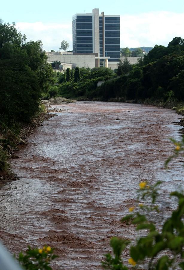 Así se encuentra el nivel del río Choluteca tras recientes lluvias