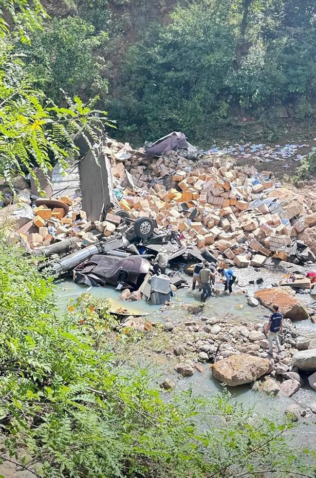 “Siempre tuvo un gran respeto por la carretera”: la tragedia de Miguel Acuña al caer de un puente con su tráiler